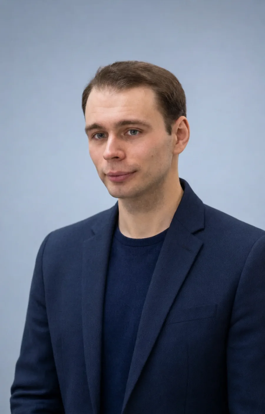 Фотография: Дмитрий Романович Мартыненко — Выпускник механико-математического факультета МГУ, учитель физики и математики школы № 171